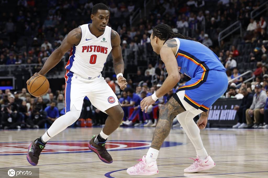 杜伦29+15杰林空砍30+11 坎宁安29+13活塞力克雷霆